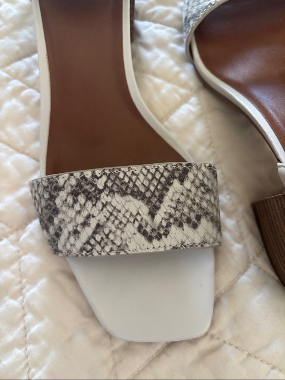 Franco Sarto White Sandals with Snakeskin Strap size 8.5 - Picture 4 of 4